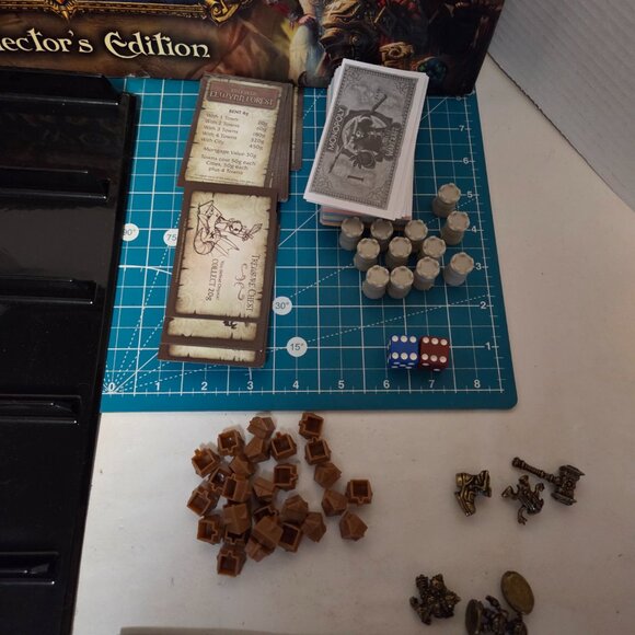 Monopoly Board Game Collector's Edition World of Warcraft READ DESCRIPTION - Picture 3 of 5